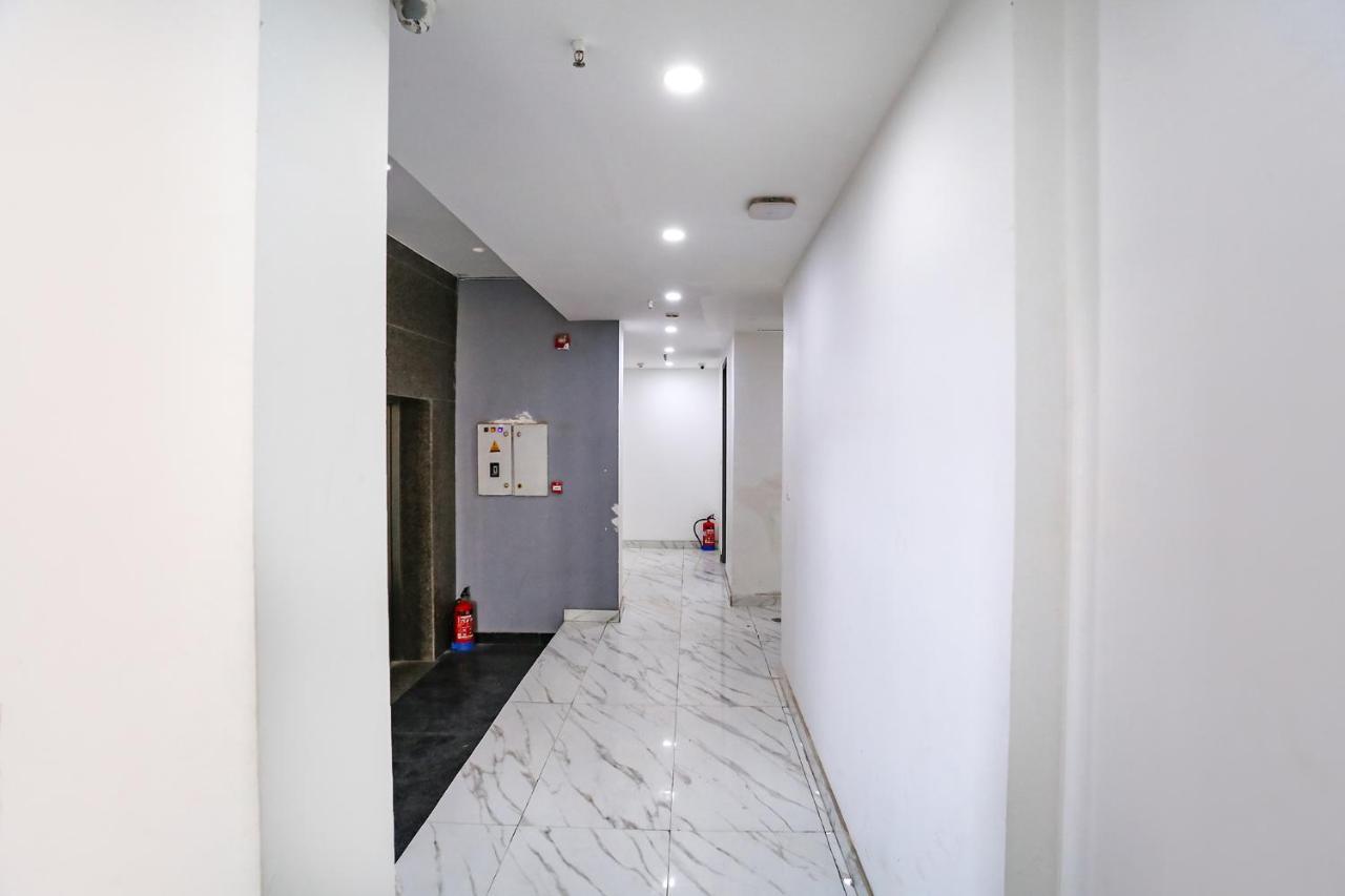 Fabhotel Vat - Meera Bagh Delhi  Eksteriør billede